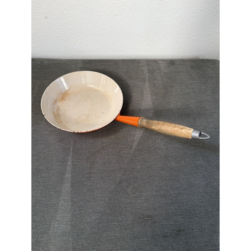 Vintage Le Creuset 24 Cast Iron Enamel Pan Skillet 9.5" Flame Orange MCM France